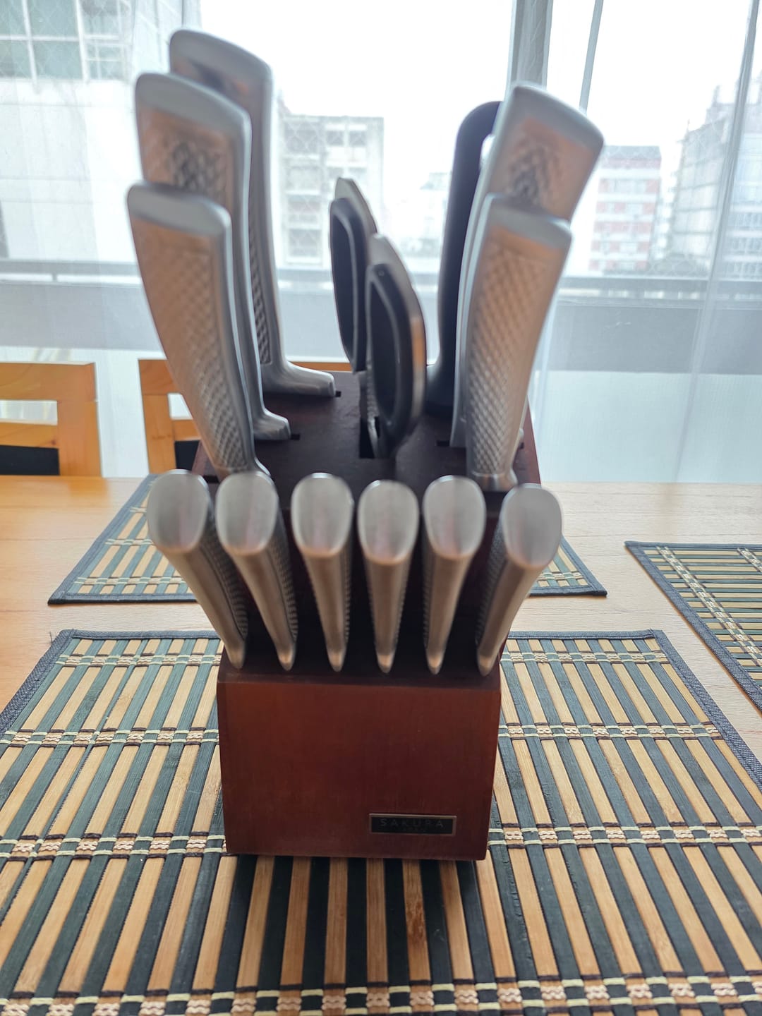 Customer photo review of Taco de Cuchillos Sakura De Acero Inoxidable - 14 Piezas