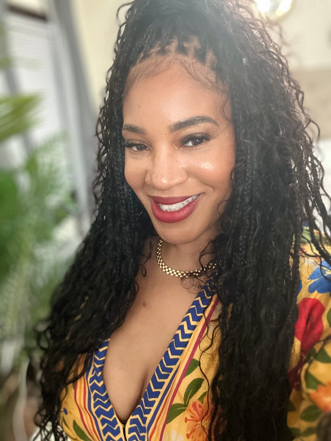 Customer photo review of Amanda - Ultra-Dense Pre Bleached Swiss HD Lace Human Hair Curls Knotless Boho Box Braided Wig