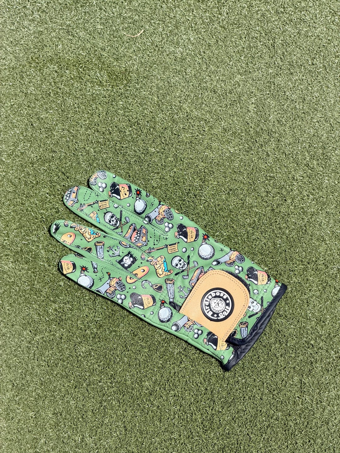 Customer photo review of Plundering Pirate Glove Green