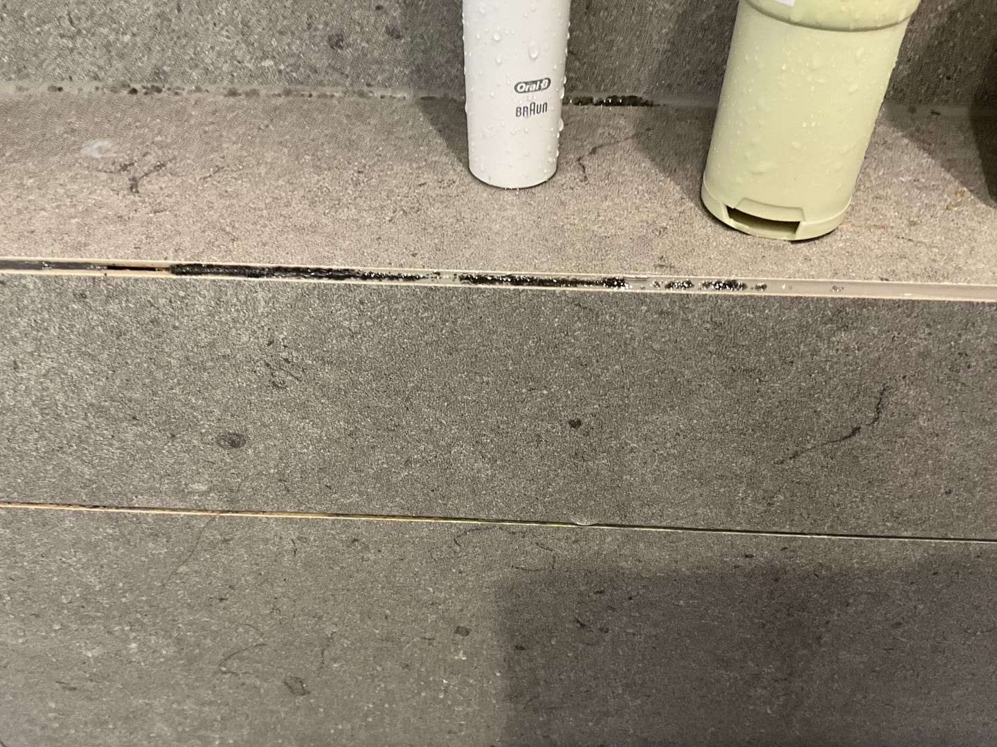 Customer photo review of GLASSGUARD® Miracle Mould Removal Gel