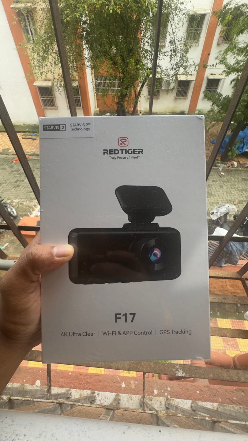 Customer photo review of Redtiger F17 4K 3-Channel 5G Wifi Dash Cam F17