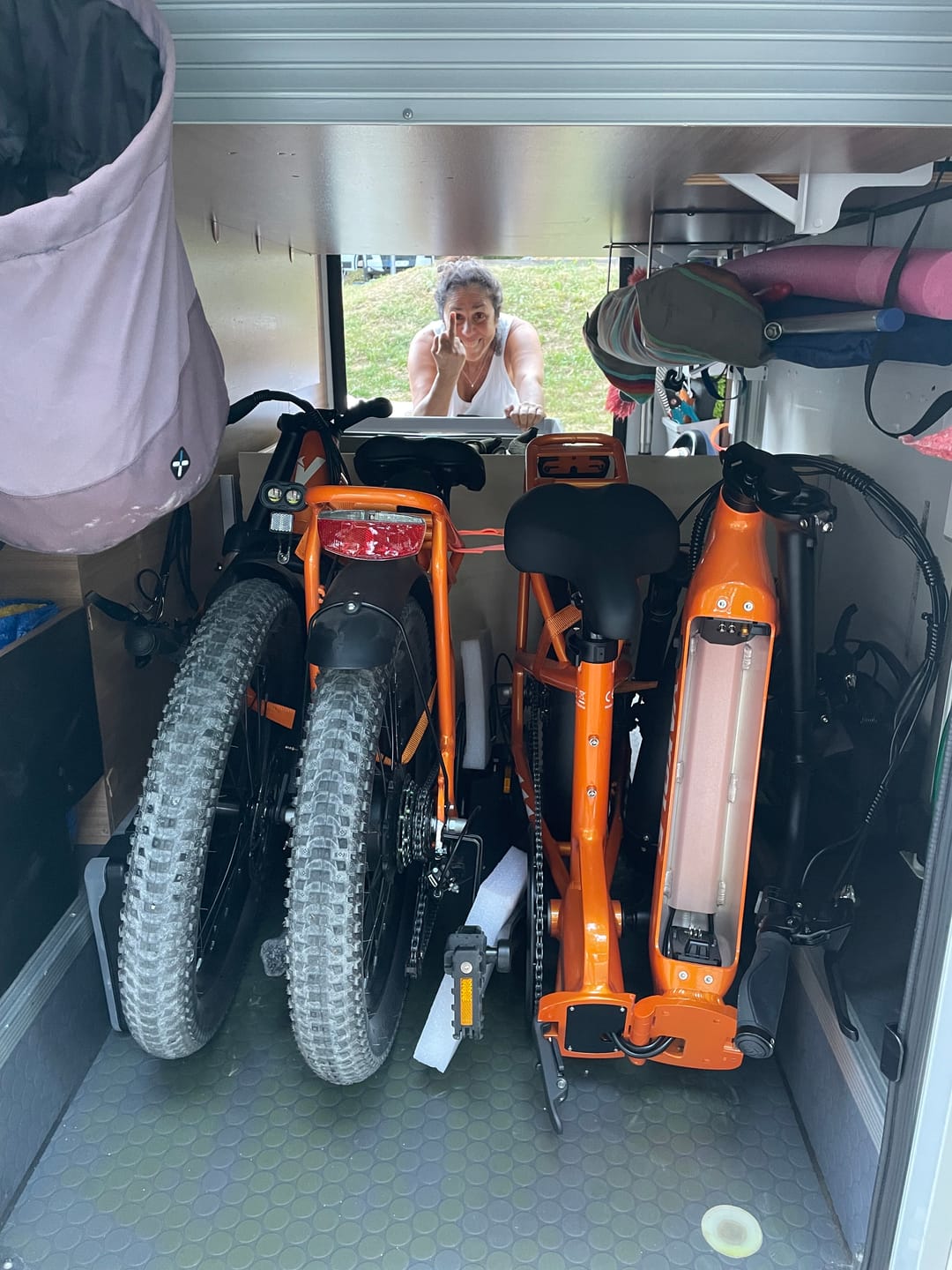 Customer photo review of Vakole VT4 250W 20" Foldable Electric Bike 468Wh Compact Step-through E-bike 36V 13Ah Battery