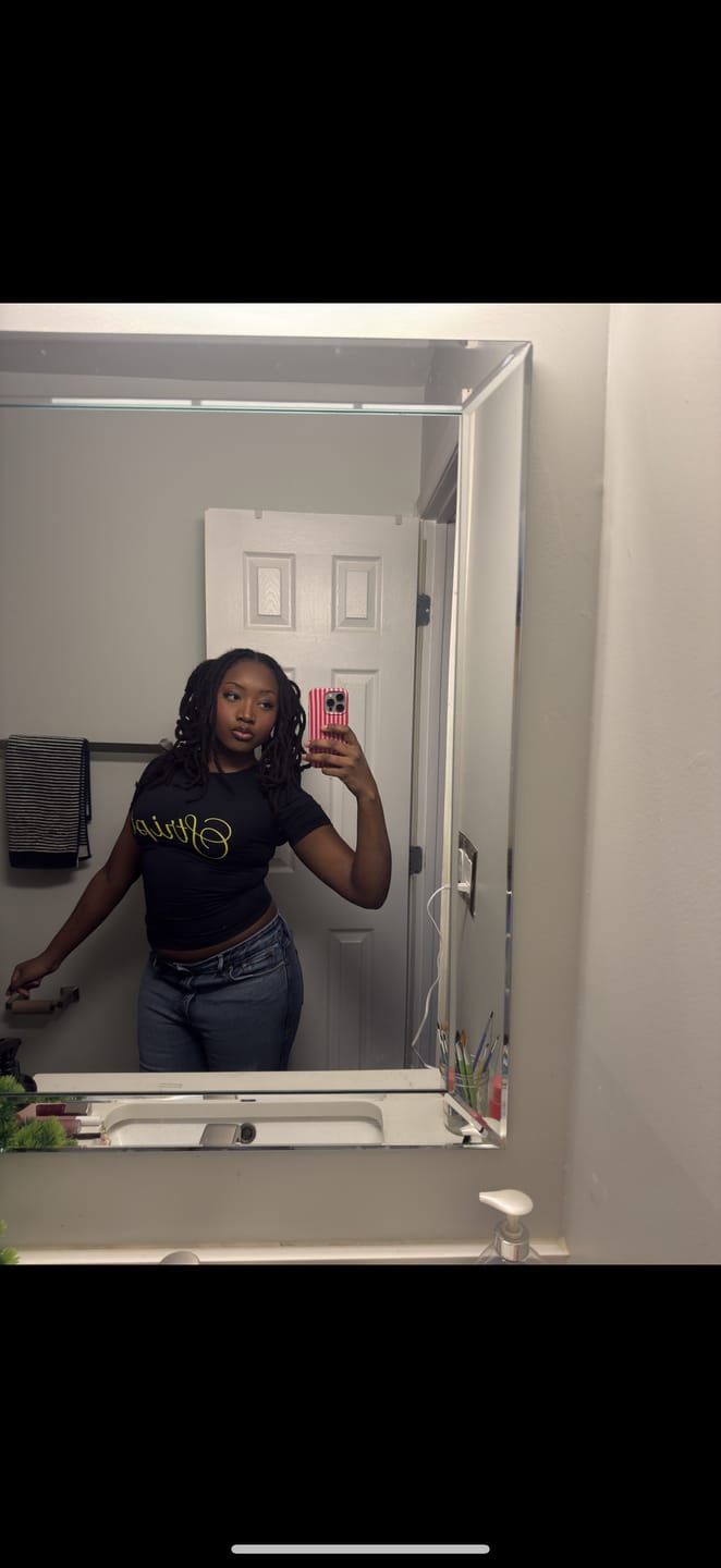 Customer photo review of PERFECT TEE