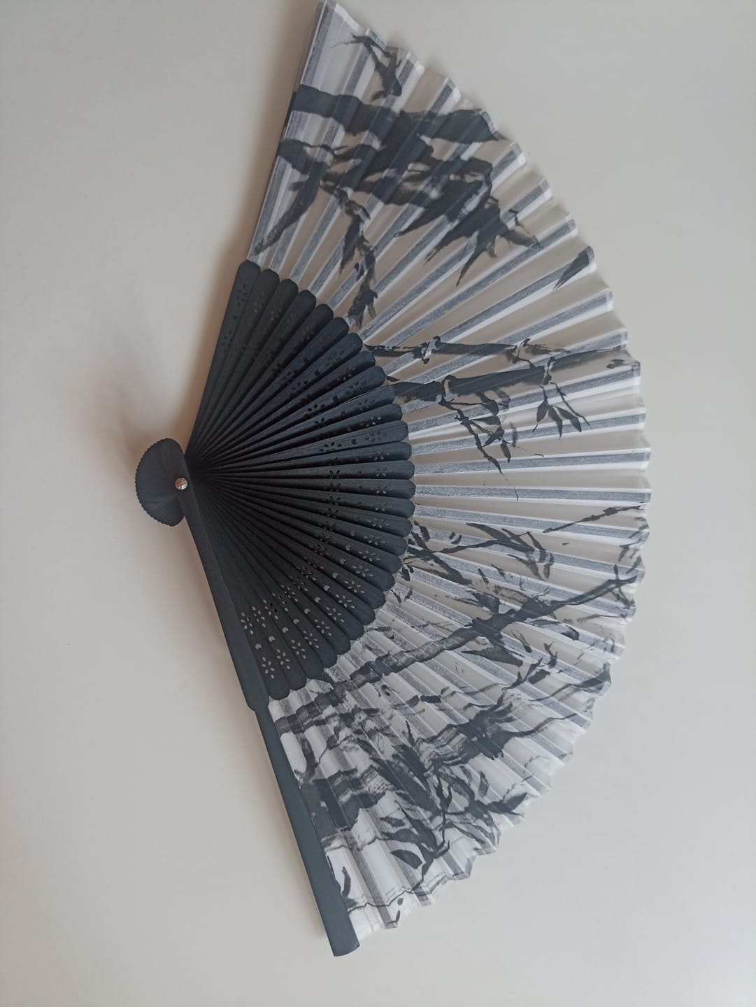 Customer photo review of Éventail Japonais Bambou