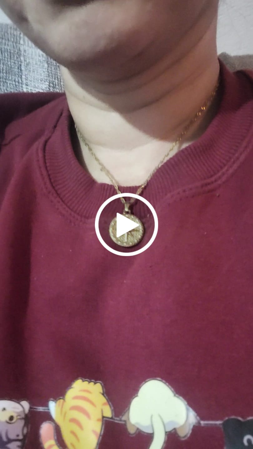 Customer video review of Colar Chloé Banhado em Ouro 18k