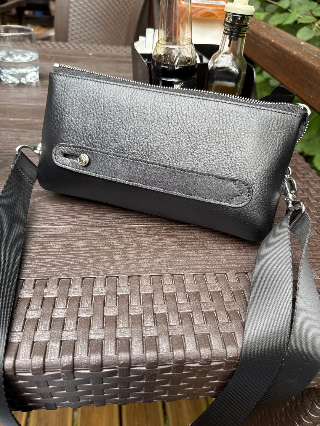 Customer photo review of Belluvi Duo Pouch