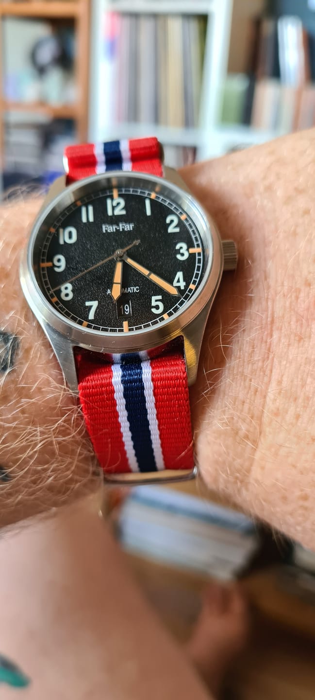 Customer photo review of Far-Far Retro Sort Automatisk