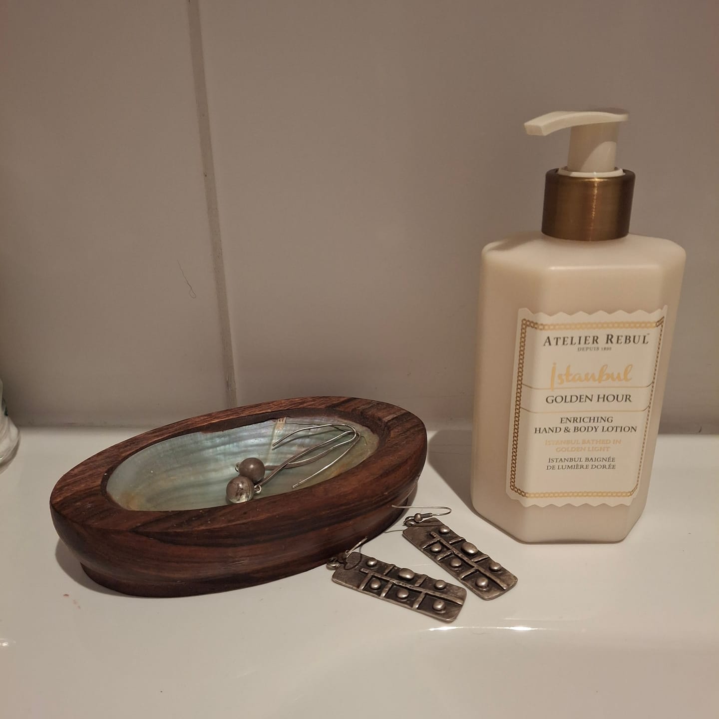 Customer photo review of Istanbul Golden Hour Hand & Bodylotion 250ml