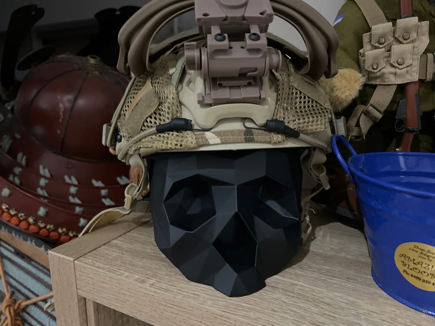 Customer photo review of Black Skull Stand