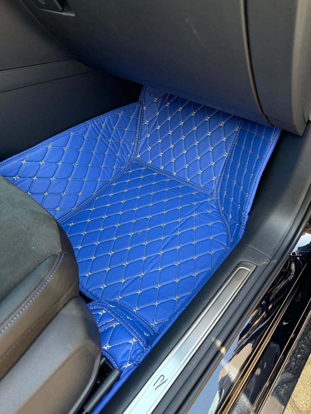 Customer photo review of MAßGESCHNEIDERTE - Premium Auto Fußmatten
