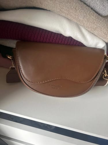 Customer photo review of Phoebe Vintage Handbag