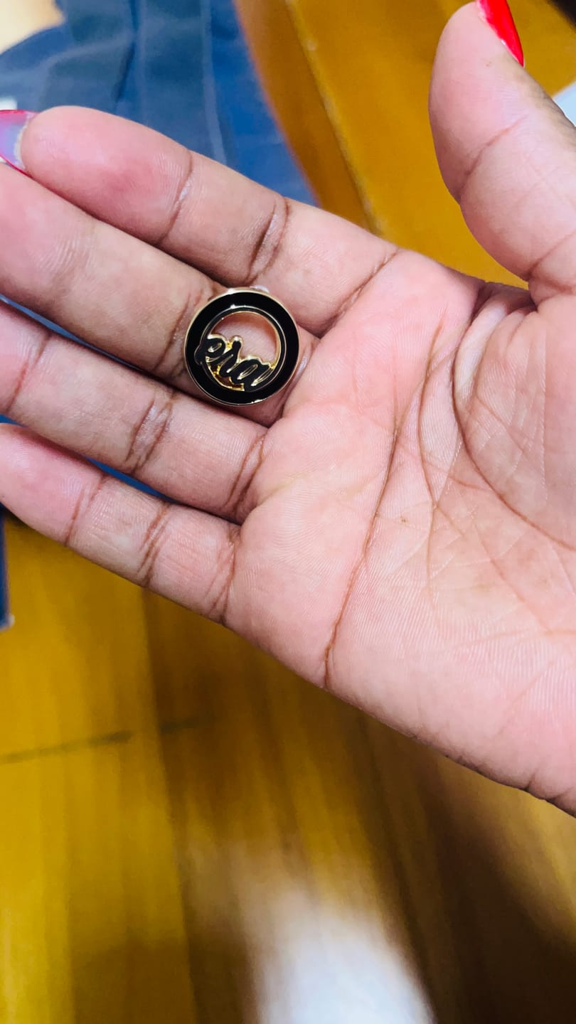Customer photo review of Gold Diva Studs