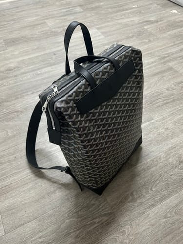 Customer photo review of Summit Elegance Backpack