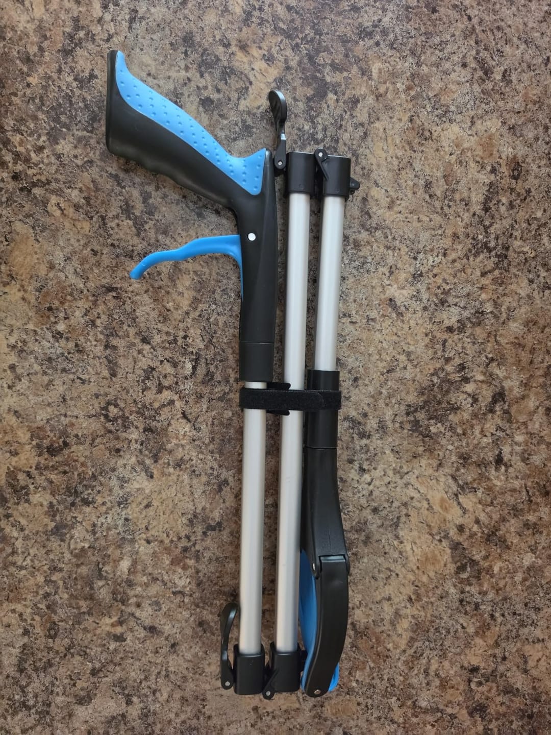 Customer photo review of 43" Foldable Grabber Reacher