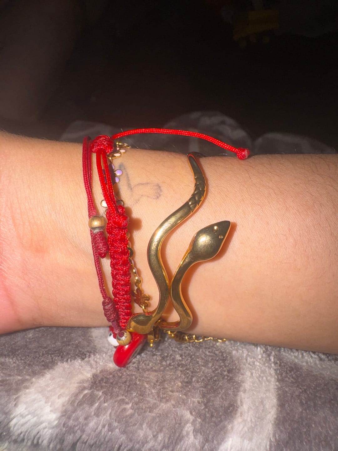 Customer photo review of Pulsera Aspid