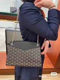 Customer photo review of Rouette Noir Mini Carryall