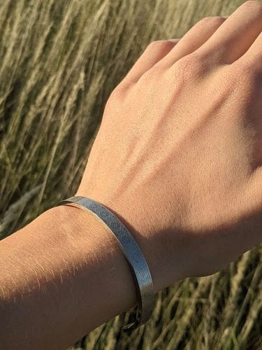 Customer photo review of Titāna rokassprādze "Nacionālā josta"