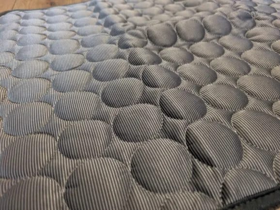 Customer photo review of Tapis Rafraîchissant pour Chat – Offrez-lui un confort immédiat