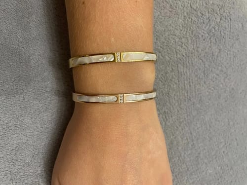 Customer photo review of Tara mother of pearl bangle
