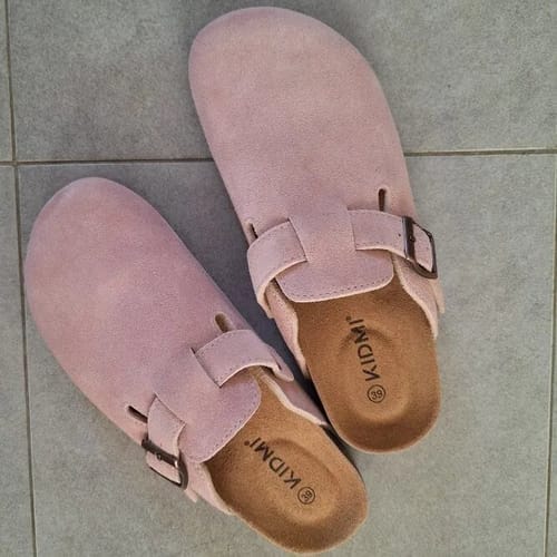 Customer photo review of Unisex Arizona Narrow Smooth Sandals