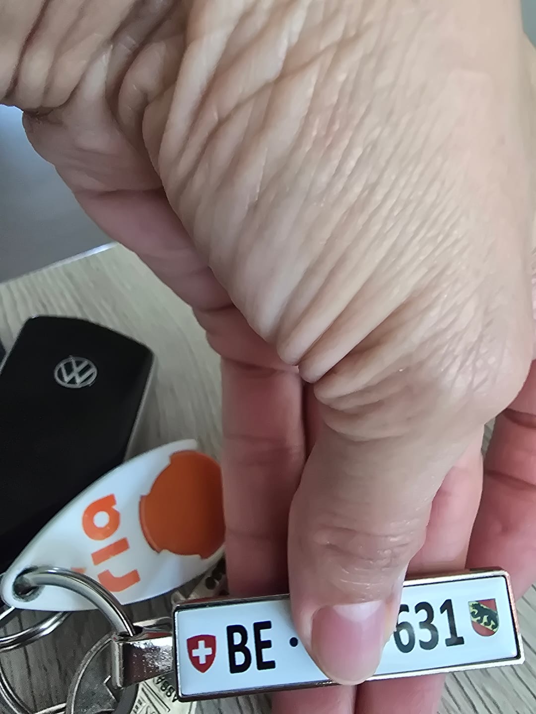 Customer photo review of Personalisierter Kennzeichen-Schlüsselanhänger – Dein Nummernschild als Anhänger