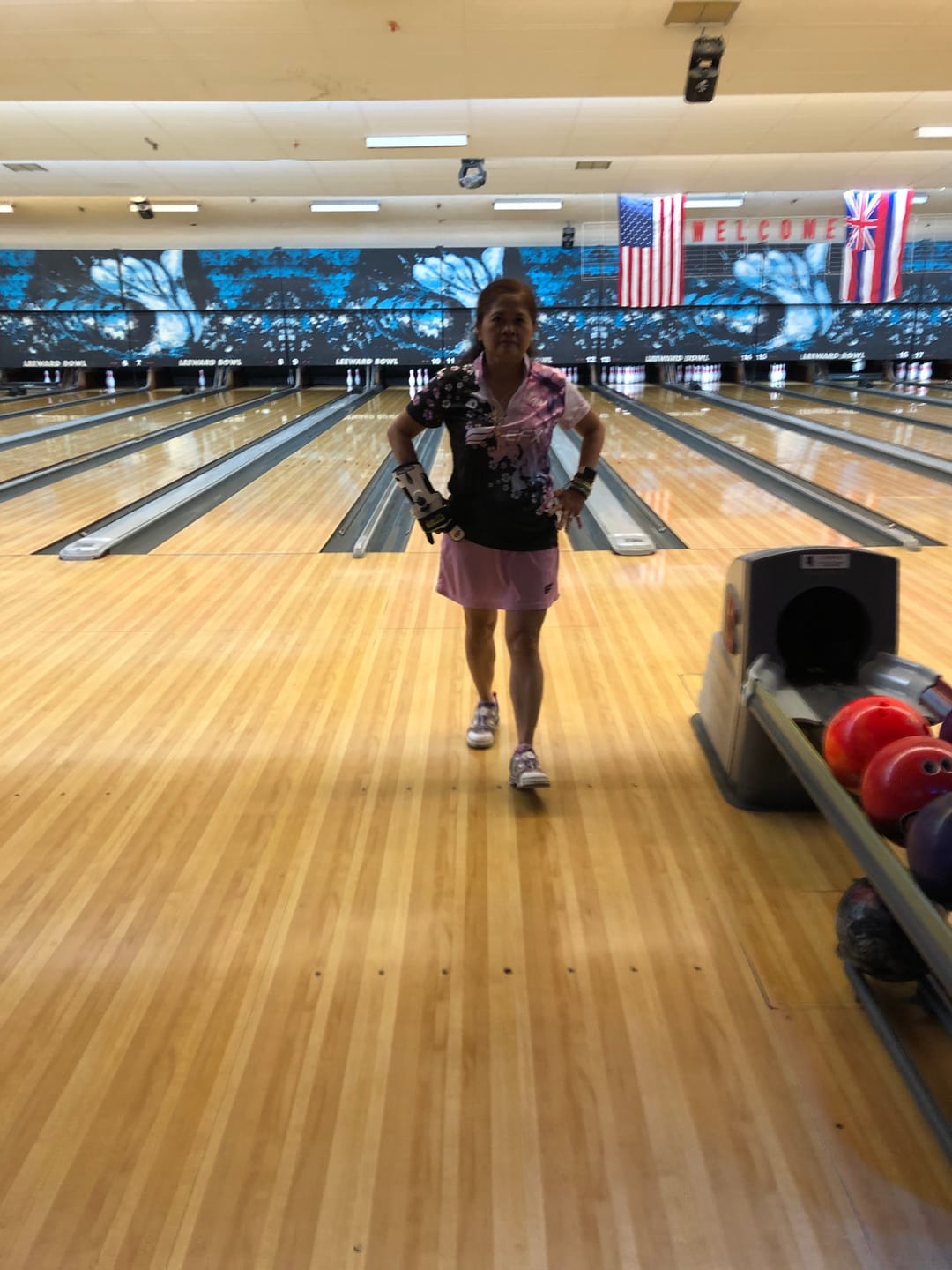 Customer photo review of Blossom Void - Black Pink - Bowling Jersey