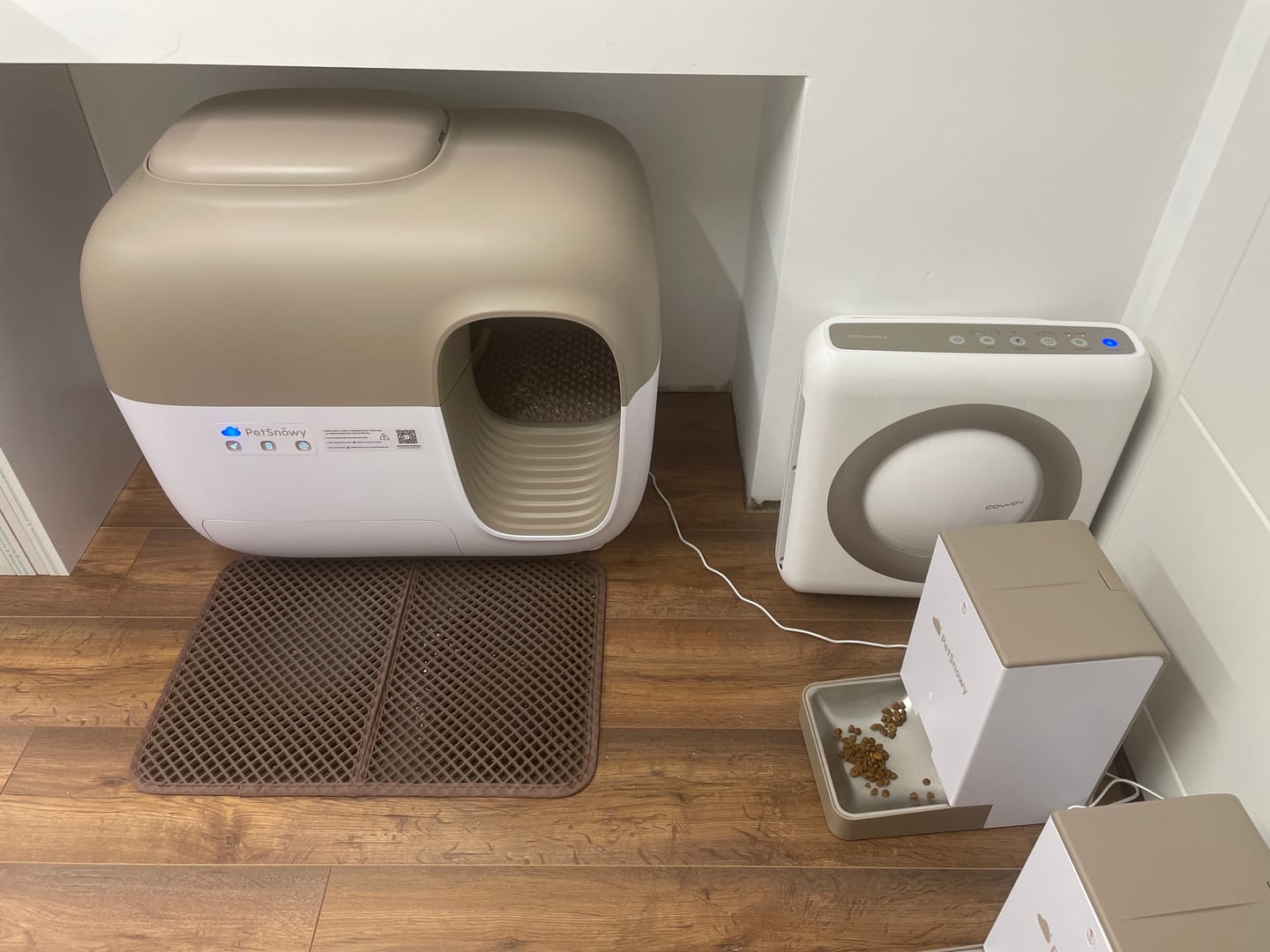 Customer photo review of Self-Cleaning Litter Box