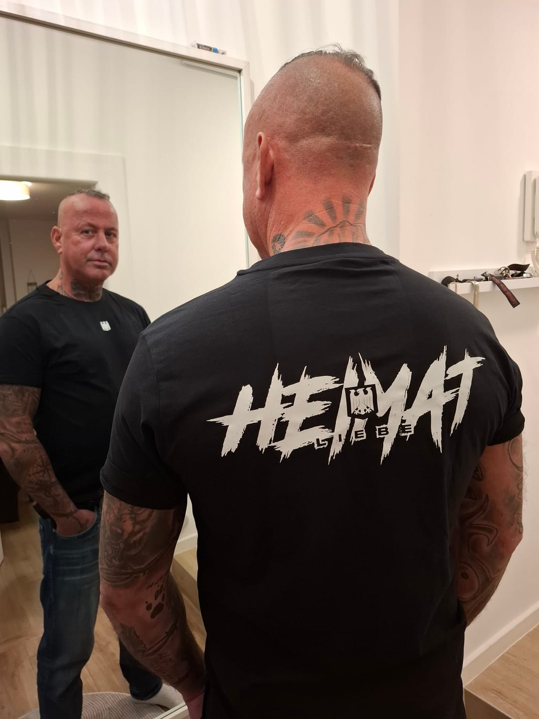 Customer photo review of Shirt - Heimatliebe - Black