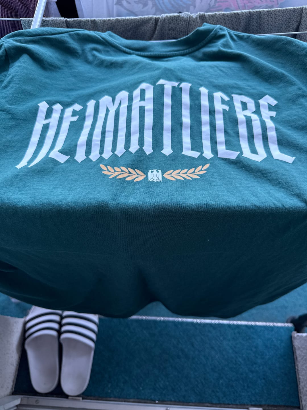 Customer photo review of Heimatliebe Statement - Shirt - Glaze Green