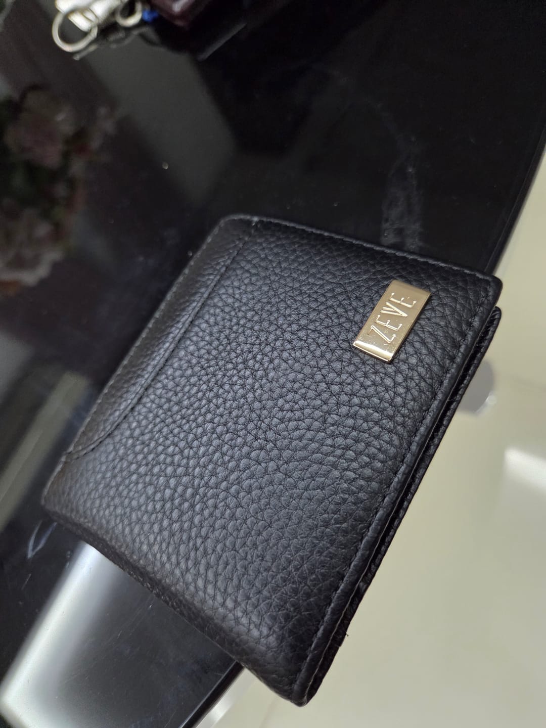 Customer photo review of Zeve Slim Bifold Wallet -  Black Pebble Grain Leather