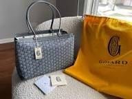 Customer photo review of Bellechasse Biaude PM Bag