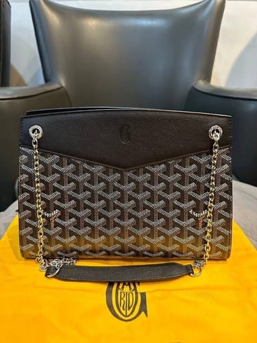 Customer photo review of Rouette Noir Mini Carryall