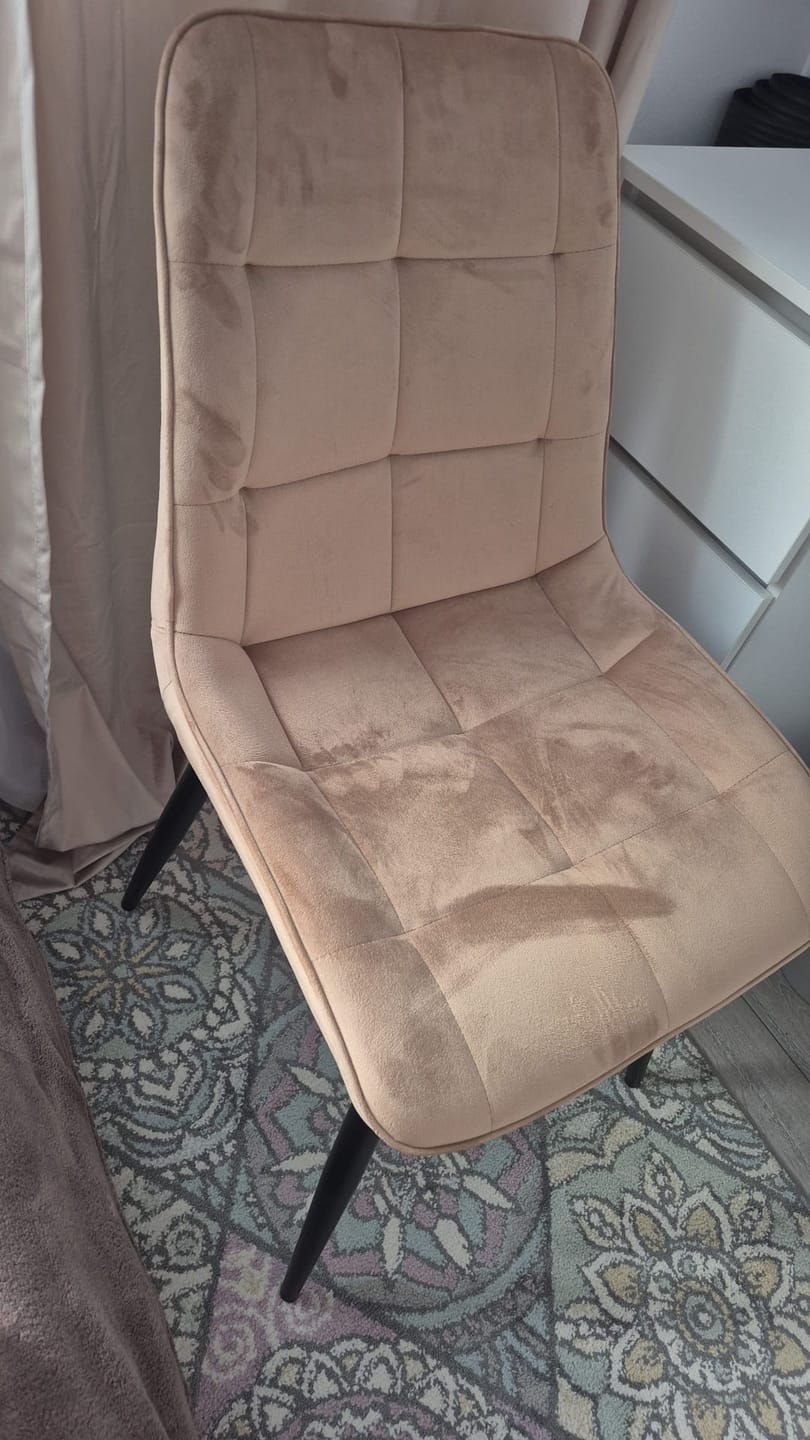 Customer photo review of Scaun tapitat stofa CHIC, bej, catifea/metal, 50x58x88 cm