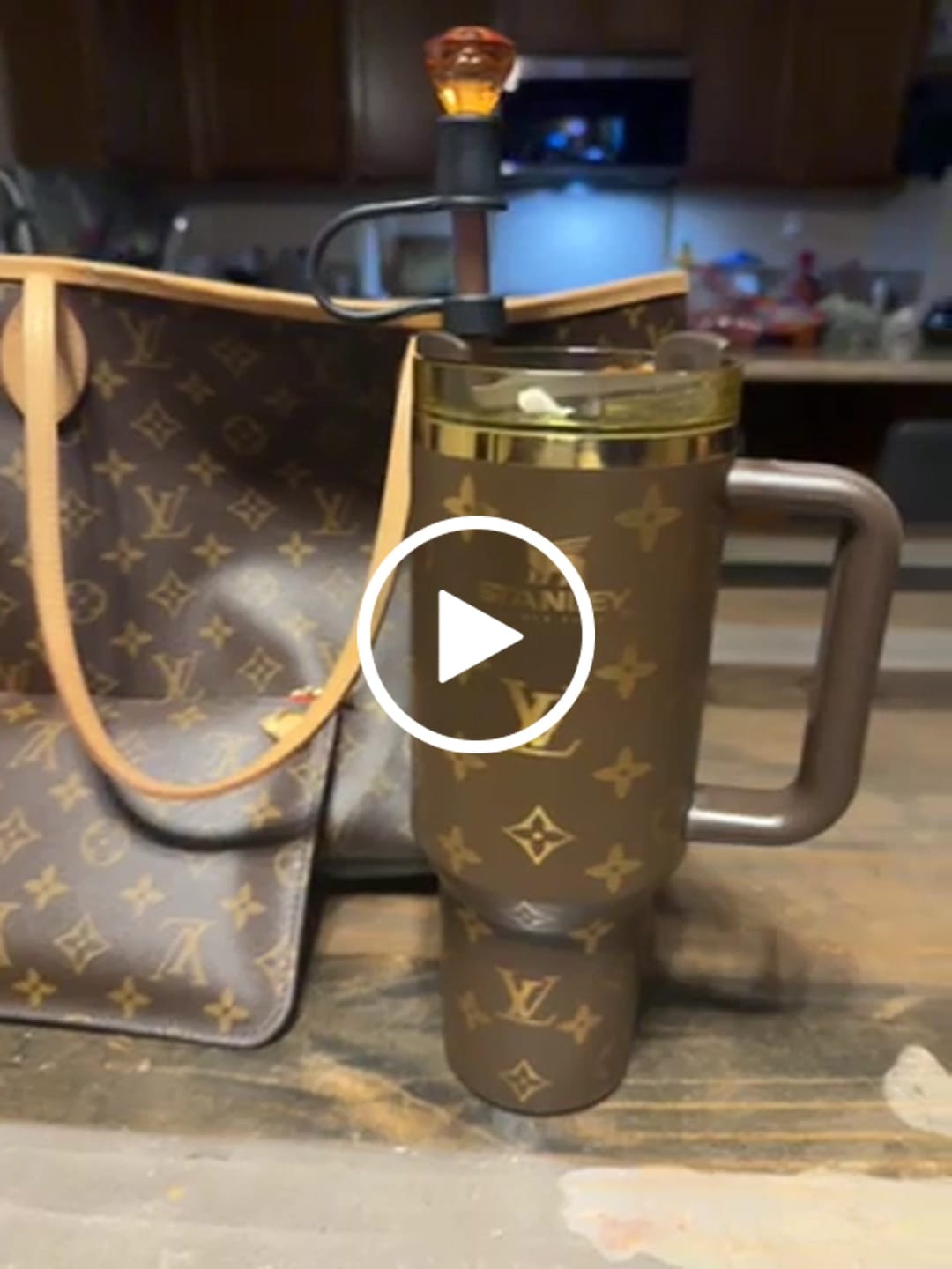Customer video review of Luxe Tri-Color Crystal Gem Straw Toppers (3-Pack)