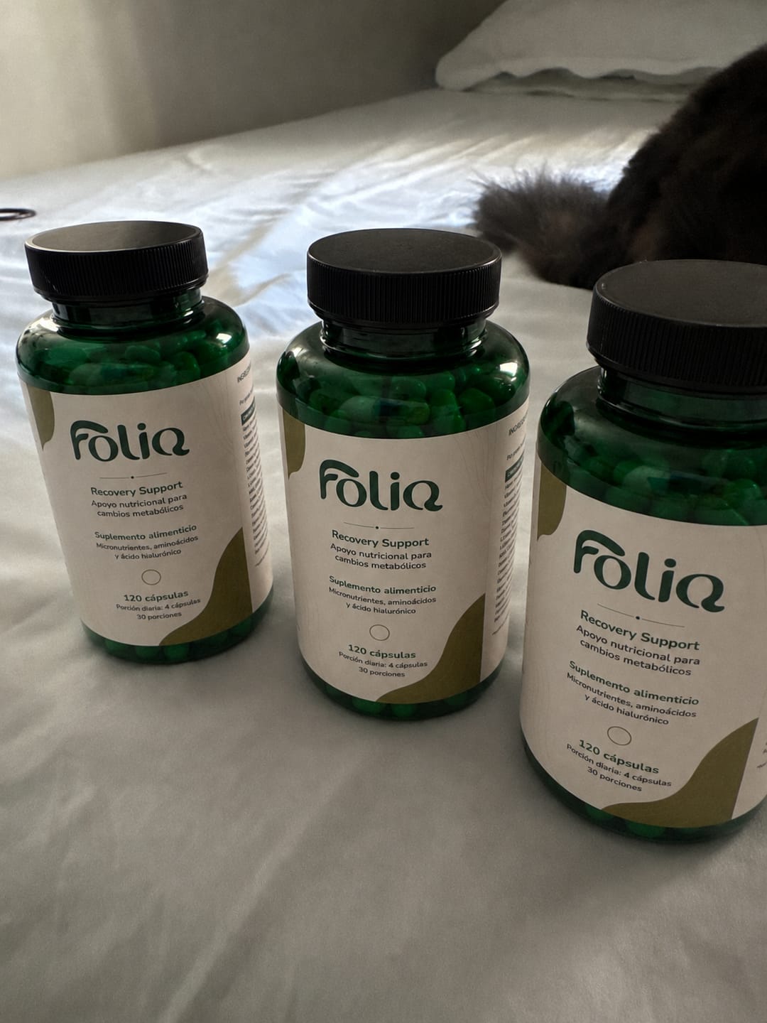 Customer photo review of FOLIQ® Recovery™ – Protocolo de Recuperación Capilar GLP-1