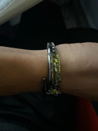 Customer photo review of ARIJ plain stamped pin bangle