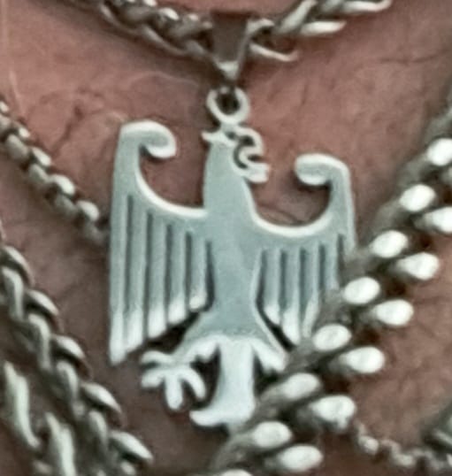 Customer photo review of Deutschland Adler Kette