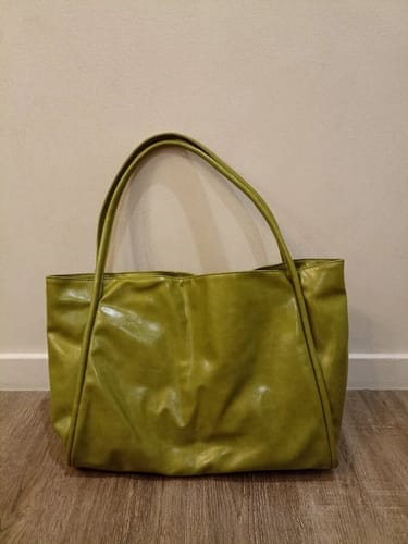 Customer photo review of Céleste Aura Tote