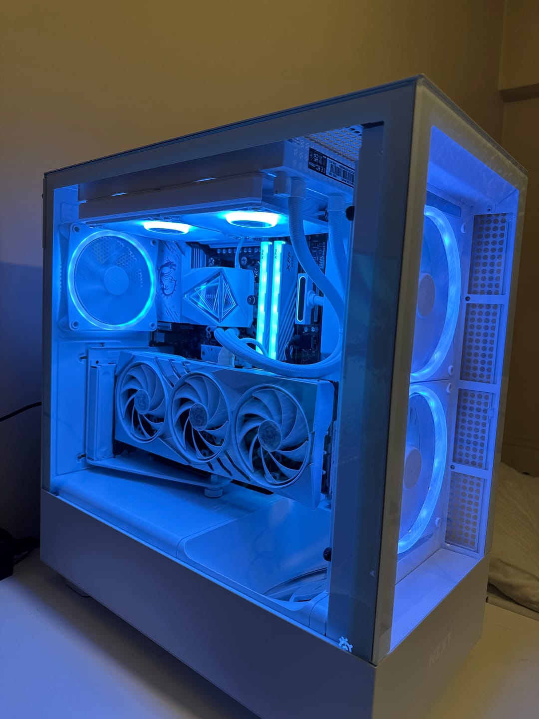 Customer photo review of AsiaHorse Hydrus ARGB PSU Uzatma Kablosu