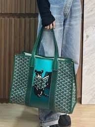 Customer photo review of Parisian Charm Carryall