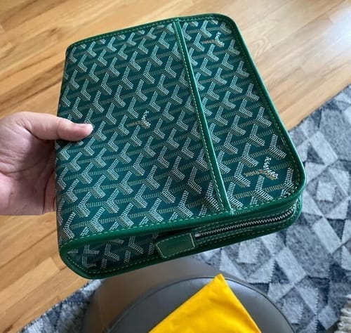 Customer photo review of JetSet Valise Case