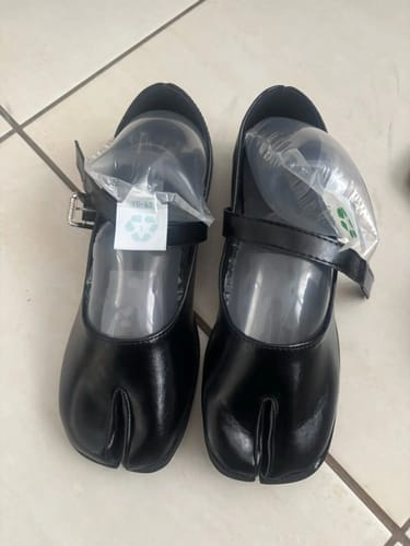 Customer photo review of Tabi loafers