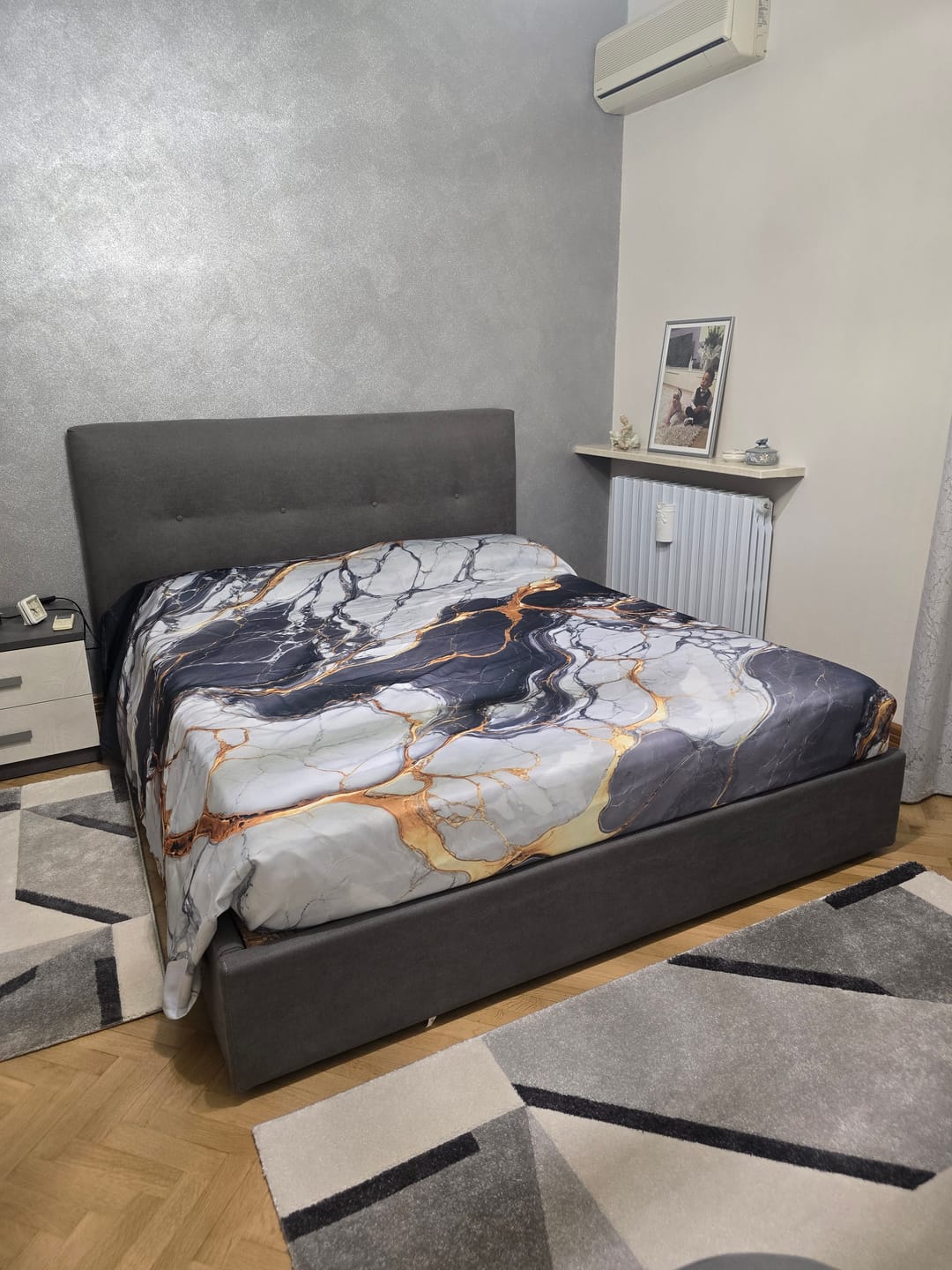 Customer photo review of Copriletto Estivo, Coperta Leggera, Lenzuola Copriletto Effetto Marmo Grigio Scuro - SMOKITE