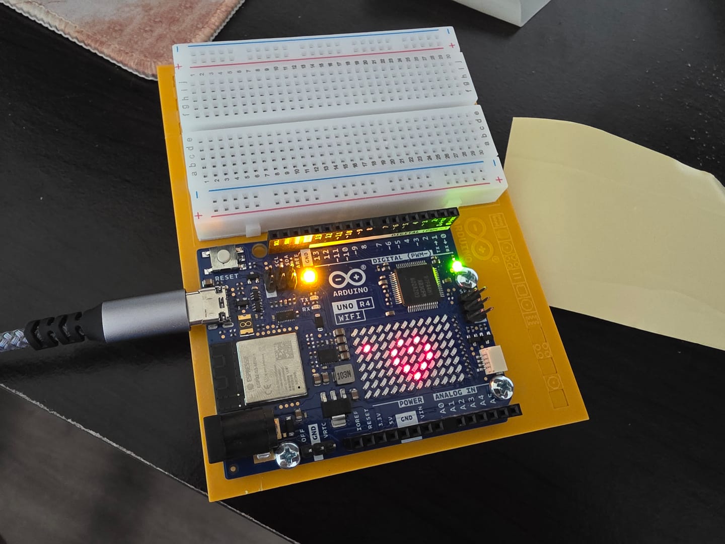 Customer photo review of Arduino Starter Kit R4