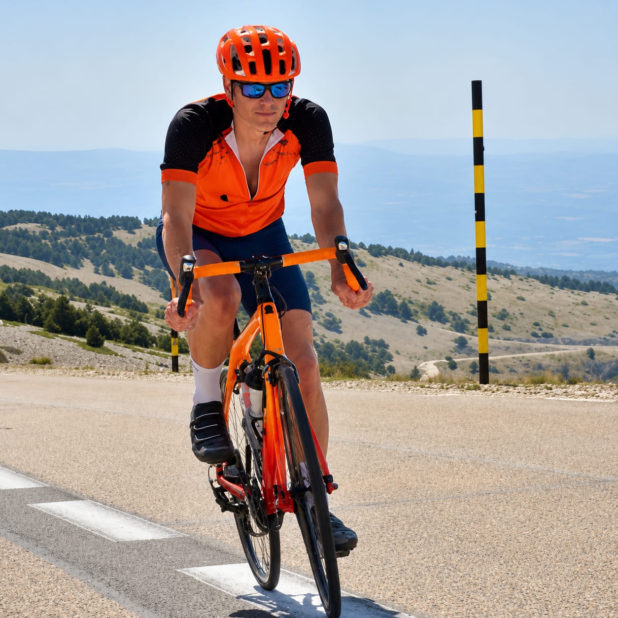 Customer photo review of Maillot de Cyclisme Mont Ventoux Orange - Performance