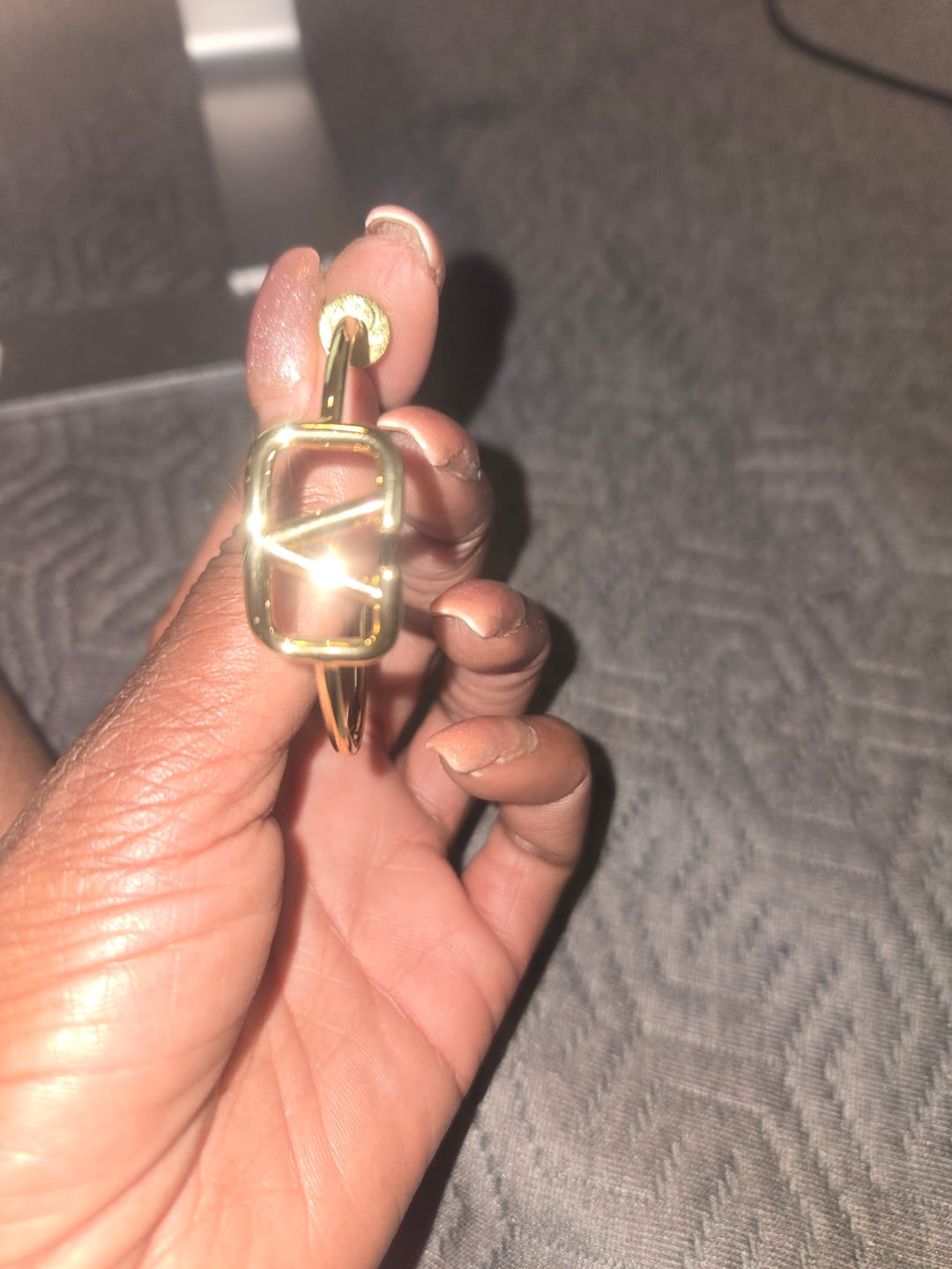 Customer photo review of Valentina Hoops