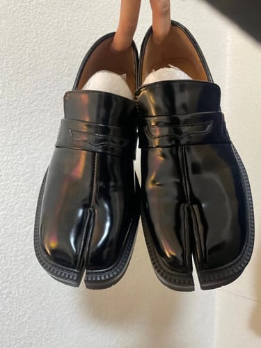 Customer photo review of Tabi loafers