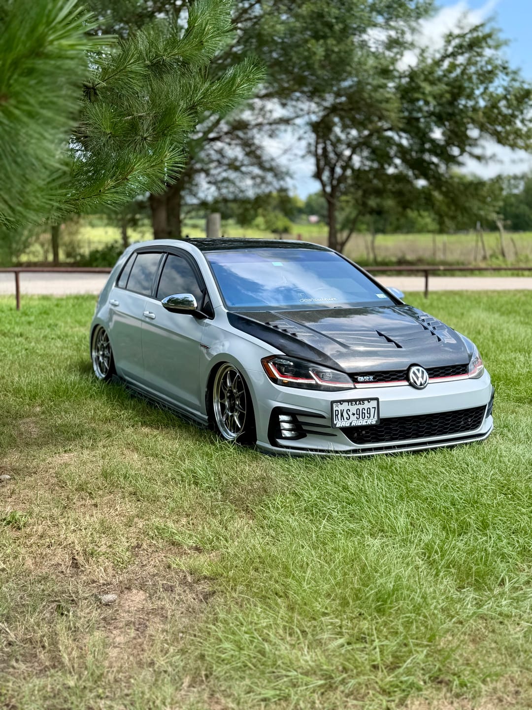 Customer photo review of Volkswagen Carbon Fiber Varis Style Hood for Golf MK7 & 7.5