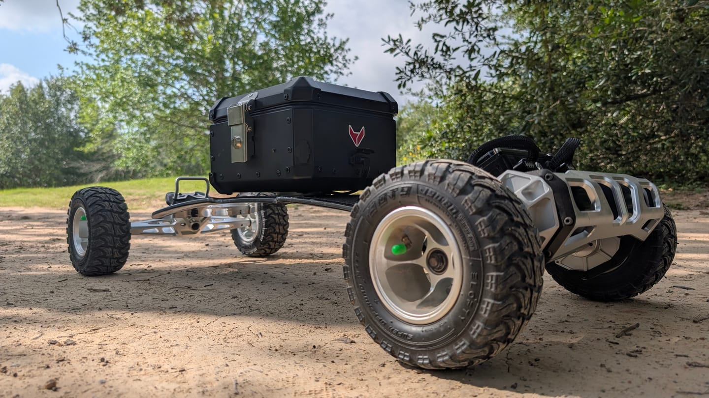 Customer photo review of Elofty® Menace Mountain Electric Skateboard