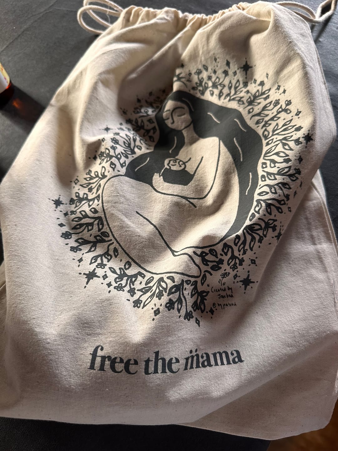Customer photo review of Polera de Lactancia Sahr - Basic